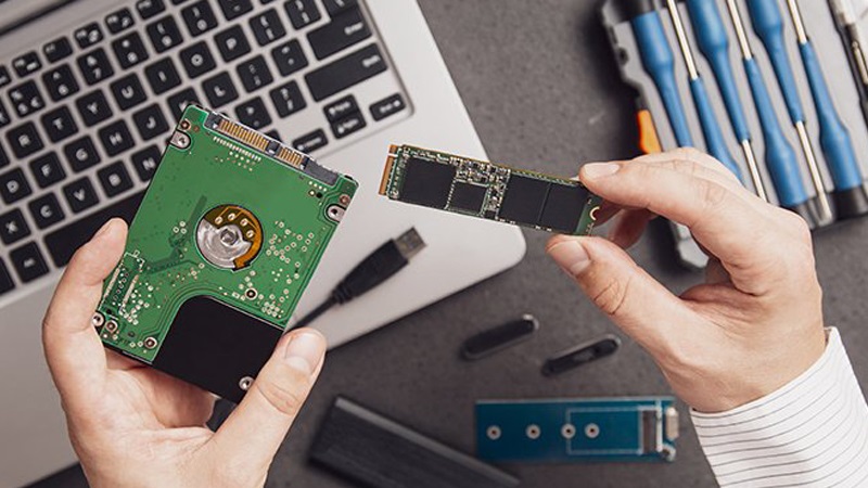 Khắc phục tình trạng máy tính bị đơ bằng cách thay ổ cứng SSD