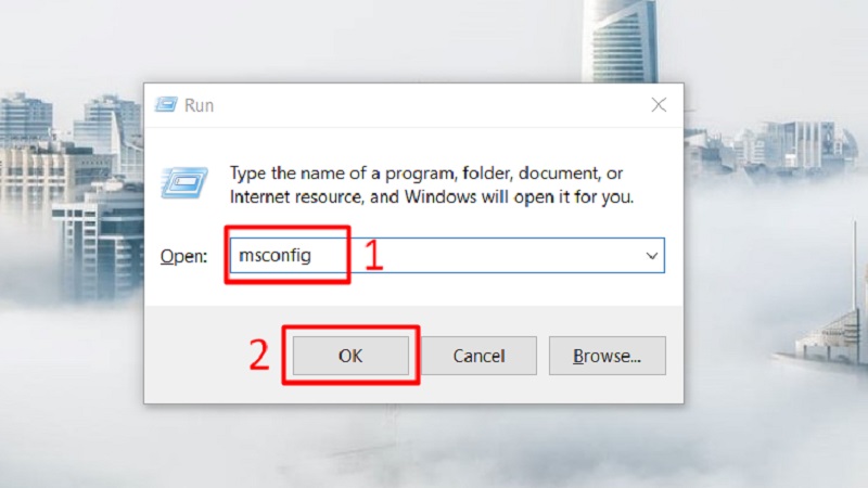 Mở cửa sổ Run lên và nhập câu lệnh msconfig